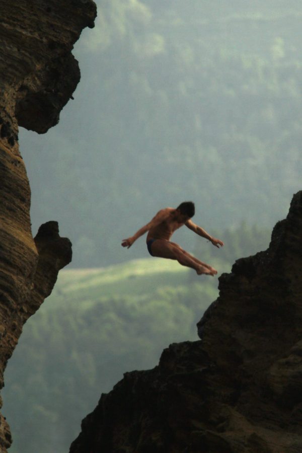 Red Bull Cliff Diving regressa em setembro ao ilhéu de Vila Franca
