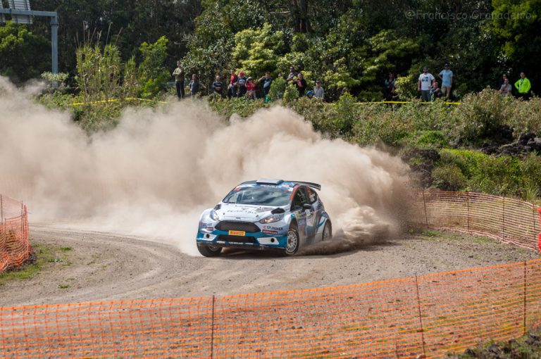 Rallye Azores Airlines já está nas estradas da ilha verde
