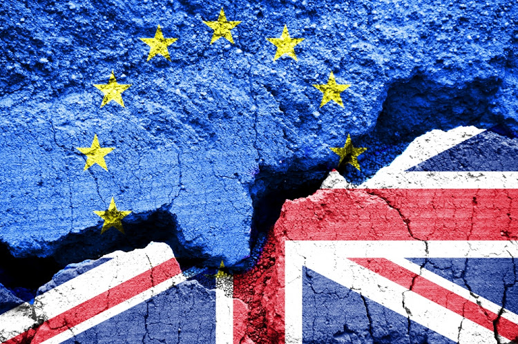 Declaração sobre Brexit aponta para criação de zona de comércio livre entre Reino Unido e UE