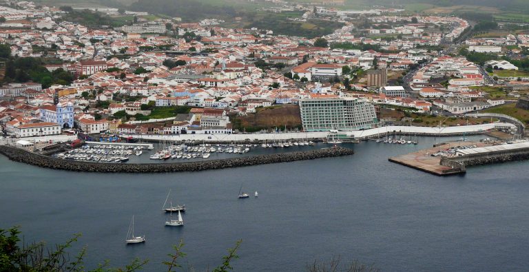 Covid-19 | Açores com 1.387 novos casos e um óbito nas últimas 24 horas