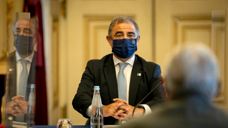 Governo dos Açores questiona “constitucionalidade” de apoio que deixa autonomias de fora